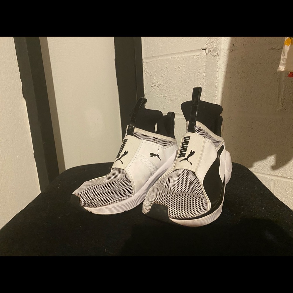 Puma Sneakers